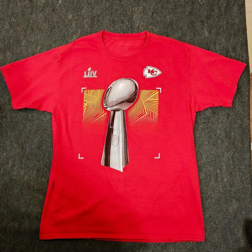 Fanatics Mens Kansas City Chiefs Super Bowl LIV Champions Red T-Shirt Large